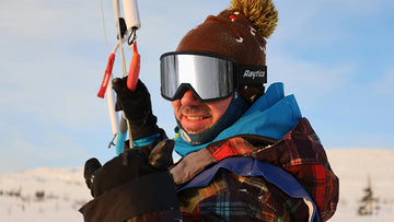 Guide To Wear Snowboard or Ski Goggles With Glasses